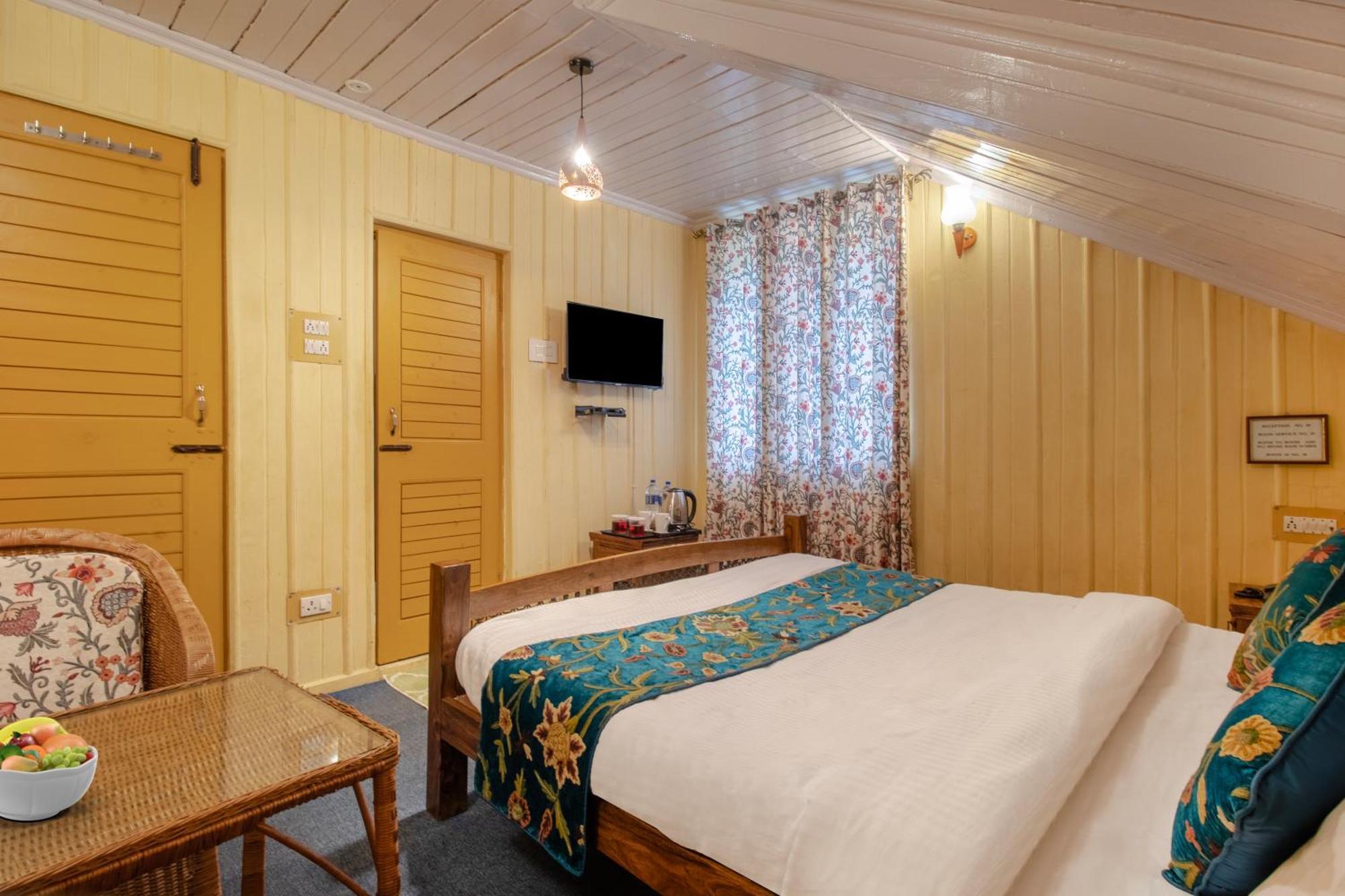 Hotel Little Silver Пахалгам Экстерьер фото